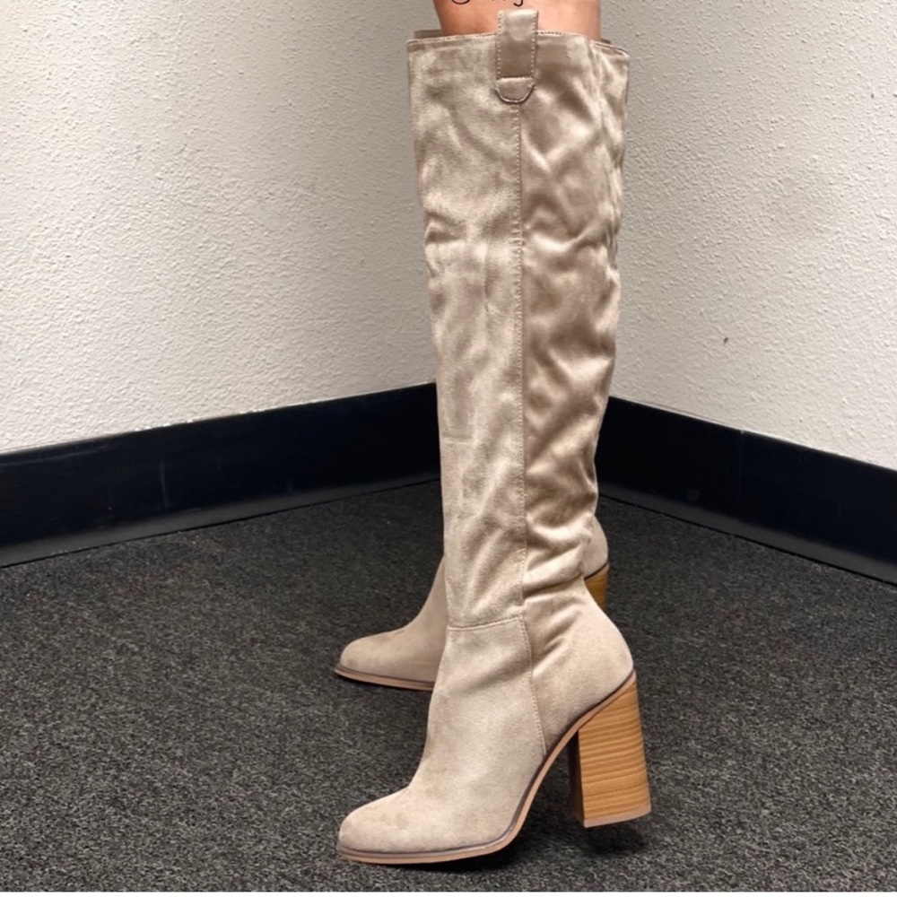 Stone Suede chunky heel Knee high Boot